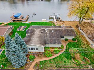 4510 Riverside Dr, Crystal Lake, IL 60014