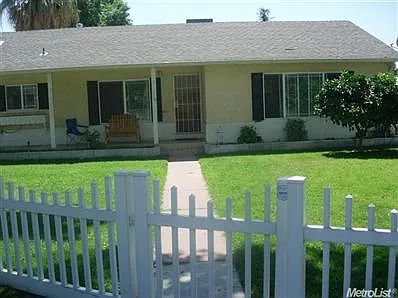 1122 La Loma Ave photo 1