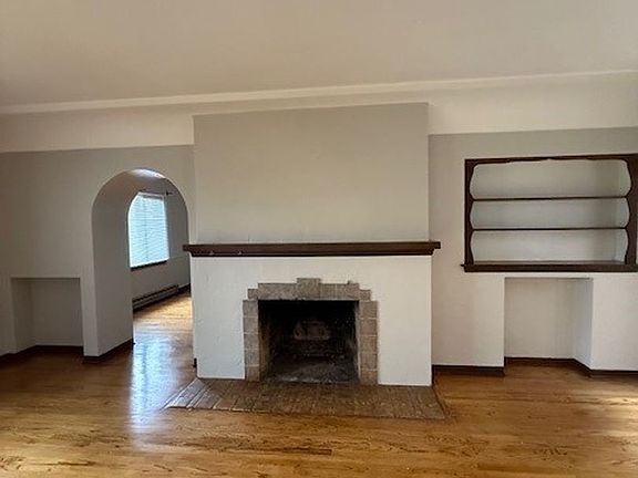 4th image of 216 W Cliff Dr #0