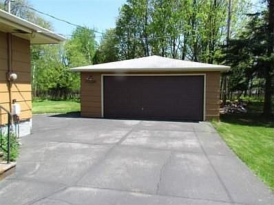 2nd image of 124 Amund Dr