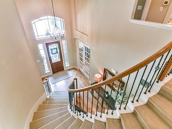 5th image of 7618 Garden Knoll Ln