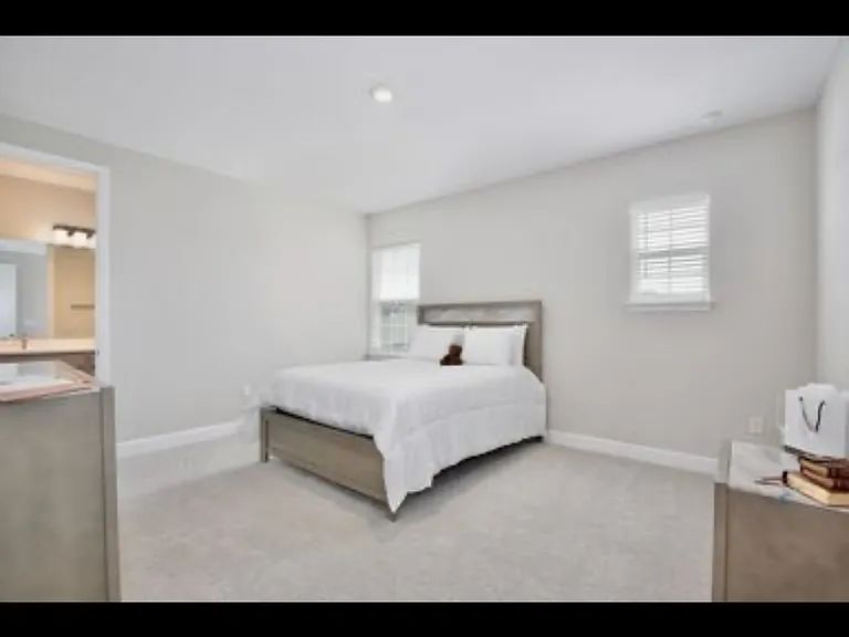 4446 Renly Ln — Photo 33