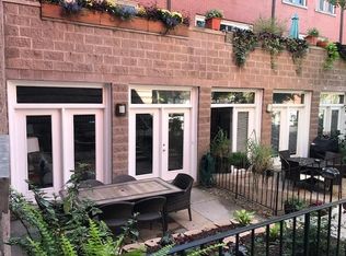 925 N Racine Ave, Chicago, IL 60642