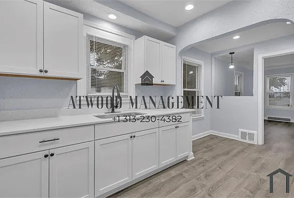 13500 Stahelin Ave — Photo 5