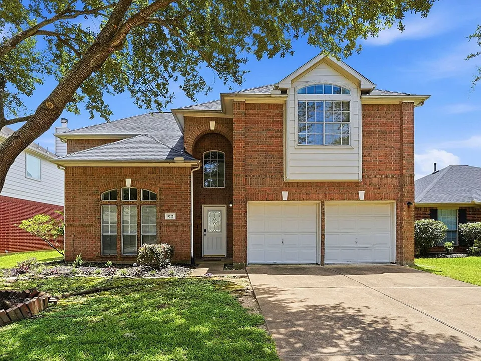 9322 Eaglewood Glen Trl