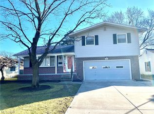130 Canterbury Rd, Elyria, OH 44035