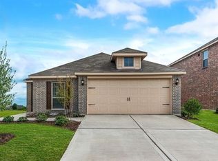 926 S 1st St, Sanger, TX 76266