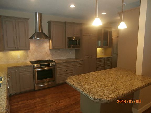 5th image of 1327 Gardenia Dr