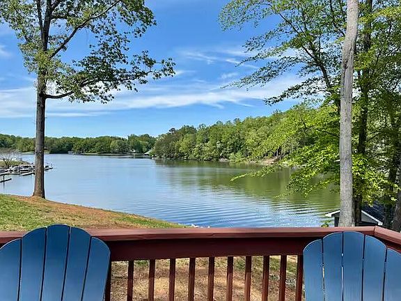 2nd image of 1970 Morewood Rd