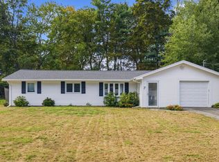 7 Philip Rd, Framingham, MA 01701