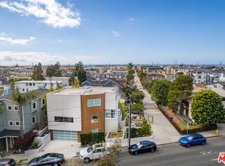 532 6th St, Manhattan Beach, CA 90266