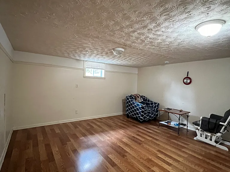 4910 Glassmanor Dr #BASEMENT — Photo 7