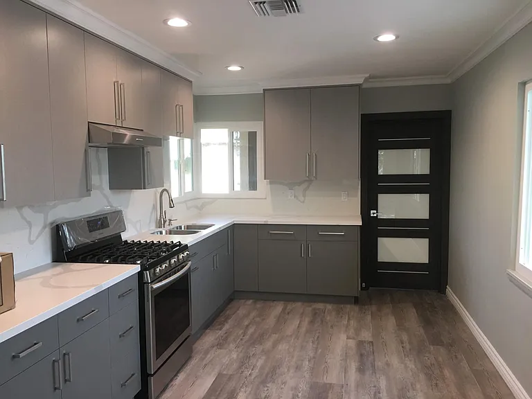 1353 Orange Grove Ave — Photo 2