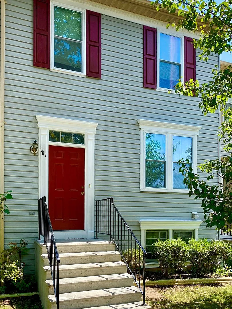 Charming 3BD/2.5BA Townhome with Large Backyard in Windsor Mill, MD! — Photo 1