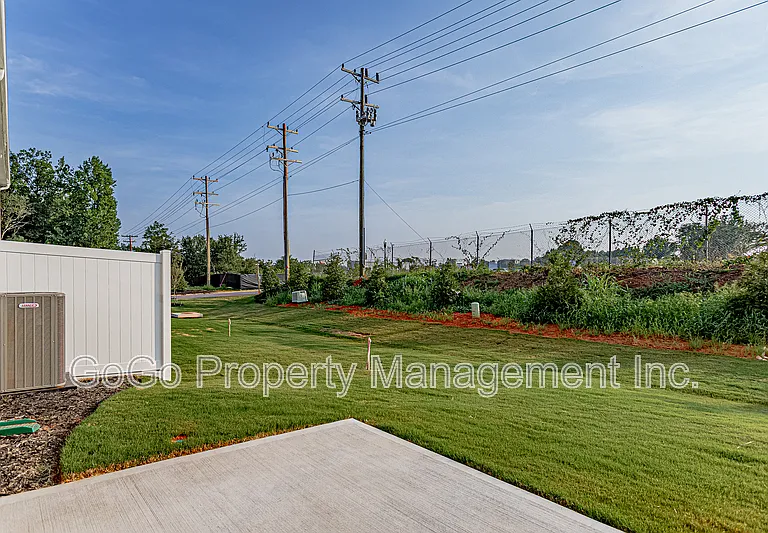1411 Darrowby Way #1 — Photo 21