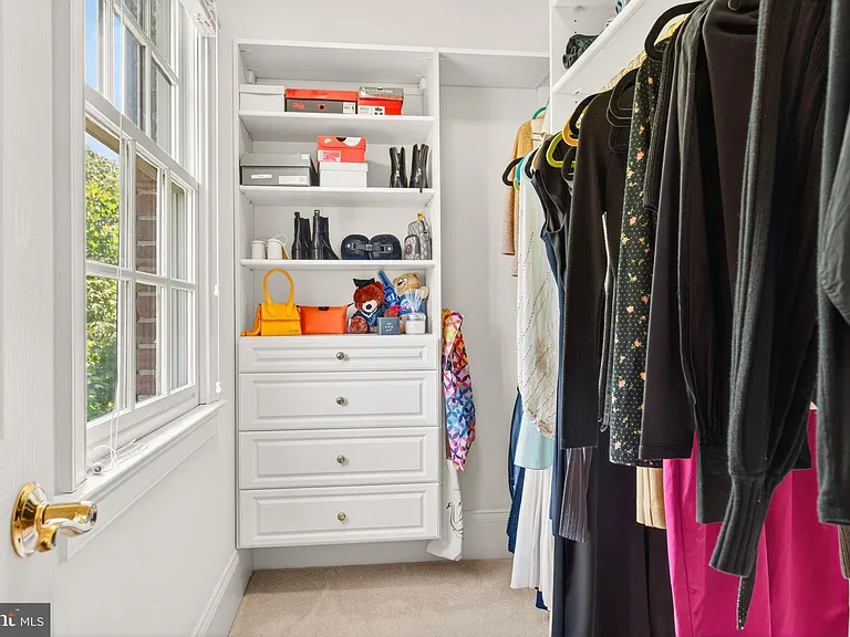 9860 Palace Green Way — Photo 39