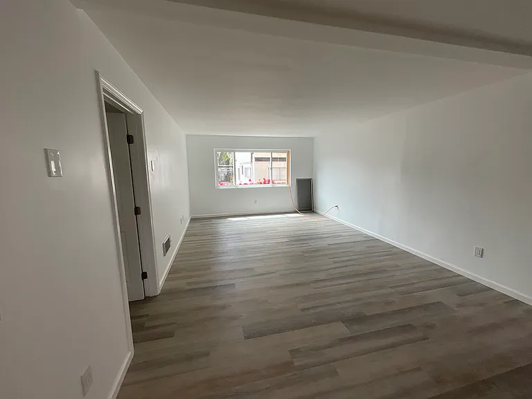 Eaton Gardens Apartments — Photo 27