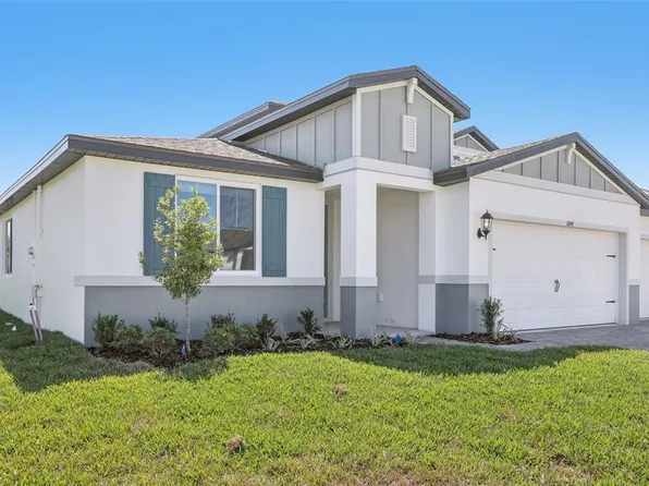1844 Draughton Dr, Zephyrhills, FL 33541