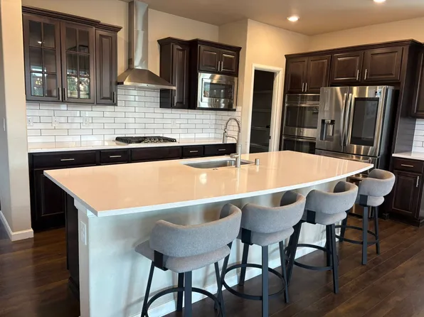 2220 97th Avenue Ct E, Edgewood, WA 98371