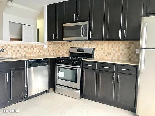 Rented by Citi Habitats | media 7