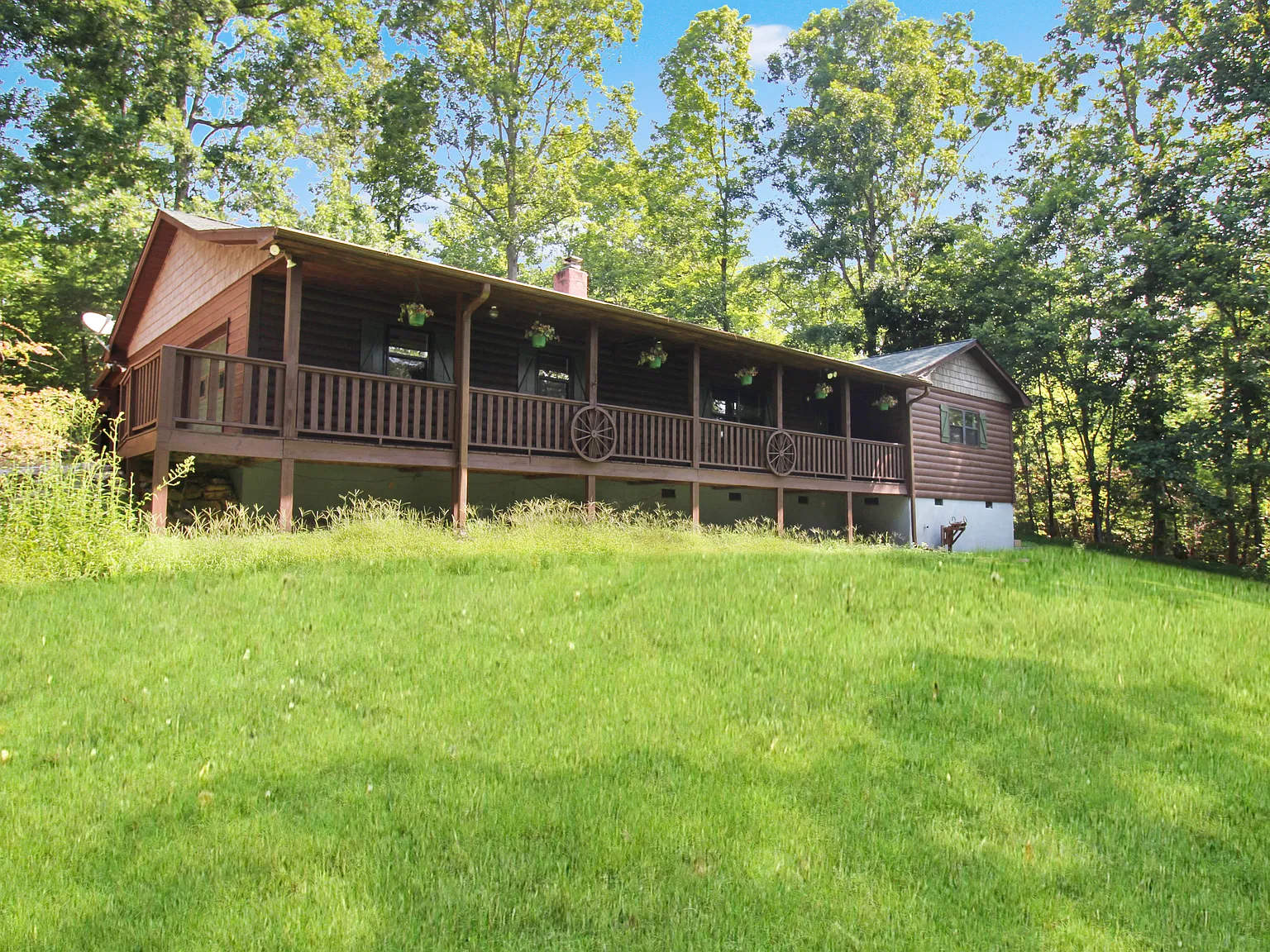Cannery Springs Trl, Marion — Photo 1