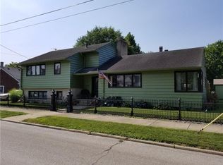 233 W Jackson St, Shelbyville, IN