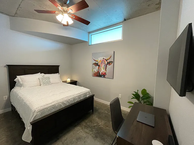 525 E Jackson St #706 — Photo 22