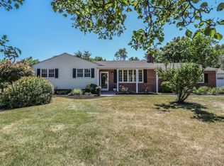 14 Fieldhedge Dr, Hillsborough, NJ
