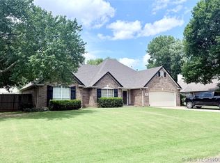 725 W 98th St S, Jenks, OK 74037