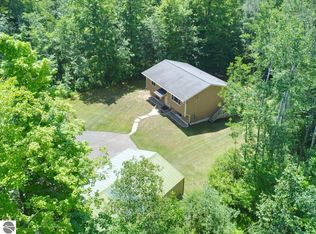 176 Eldridge Rd, Beulah, MI 49617