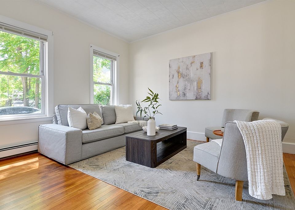 1st image of 313 Elm St #1