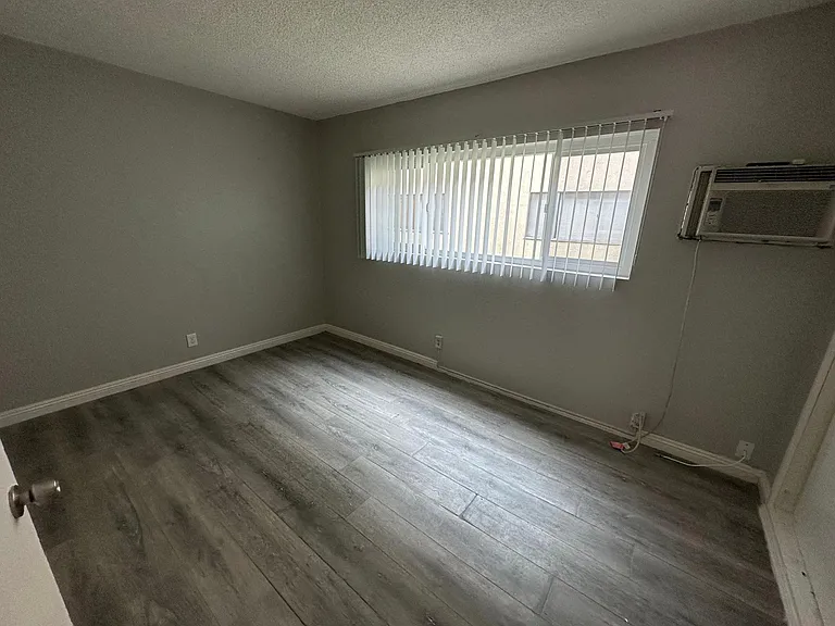The Palms Apartments — Photo 6