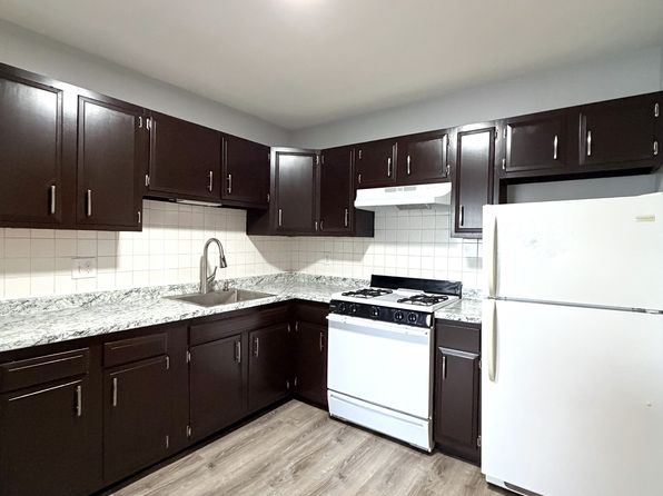 211 W Squantum St APT 8