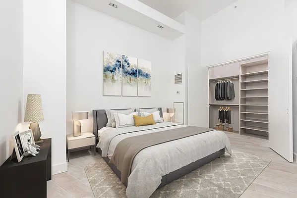 Sold by Modern Spaces | media 3