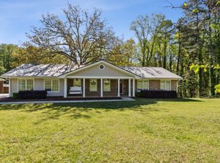 2491 Thrasher Rd, Buford, GA 30519