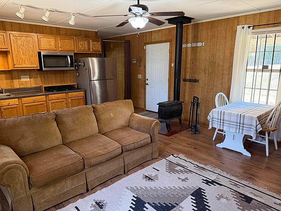 5th image of 1042 Beauty Rd