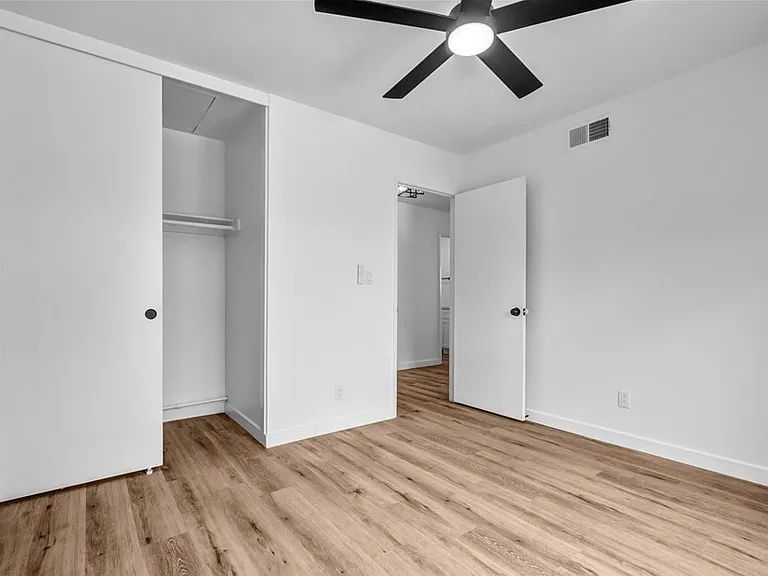 16560 Elm Haven Dr — Photo 19