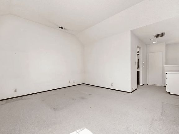 2nd image of 950 N Kings Rd Unit 161