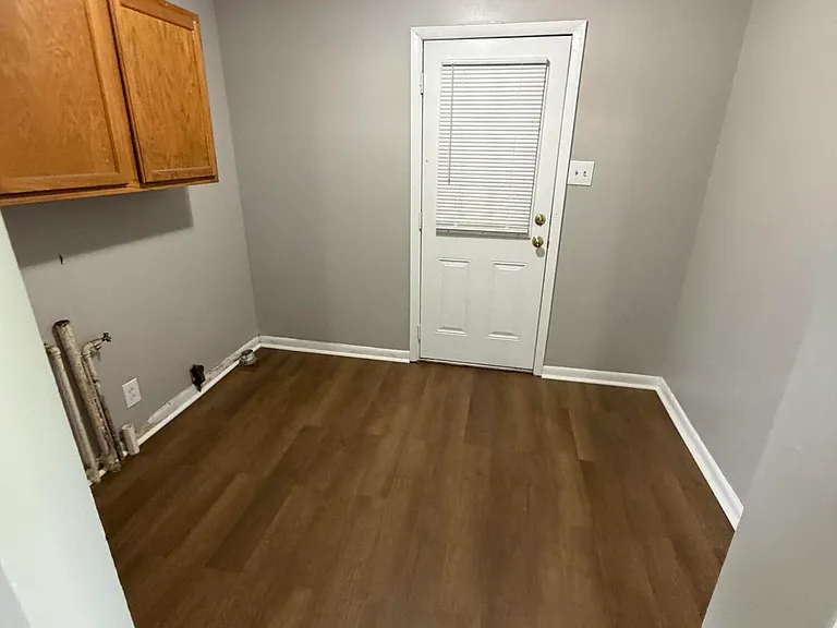 1861 Dunkirk Dr — Photo 6