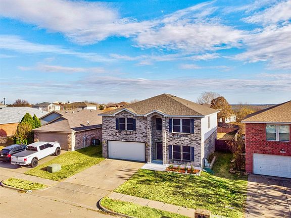2nd image of 5213 Royal Birkdale Dr