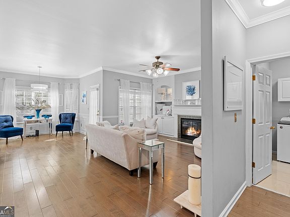 3rd image of 7200 Suttles Dr SW