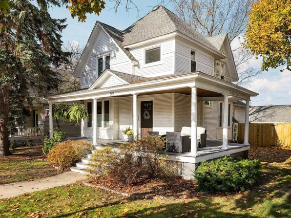 512 5th St, Traverse City, MI 49684