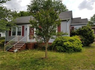 3512 Bullard St, Hope Mills, NC 28348