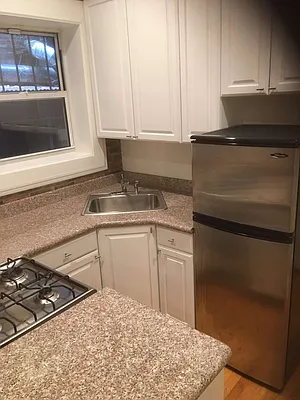 Rented by Skyline Realty LLC II | media 9