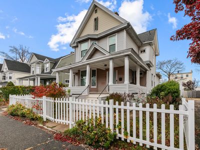 47 Lenox Avenue, Bridgeport, CT, 06605