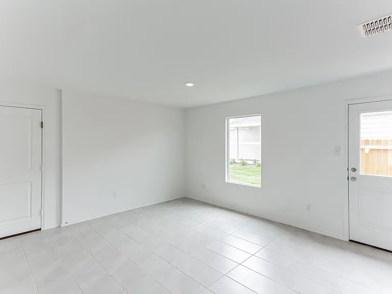 9781 Skyhawk Ave — Photo 11