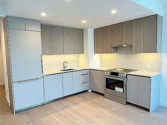 3 Court Sq #2304 — Photo 1