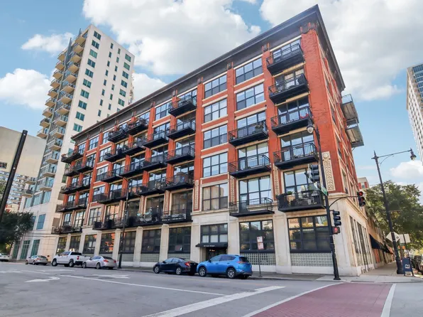1601 S Michigan Ave APT 306, Chicago, IL 60616