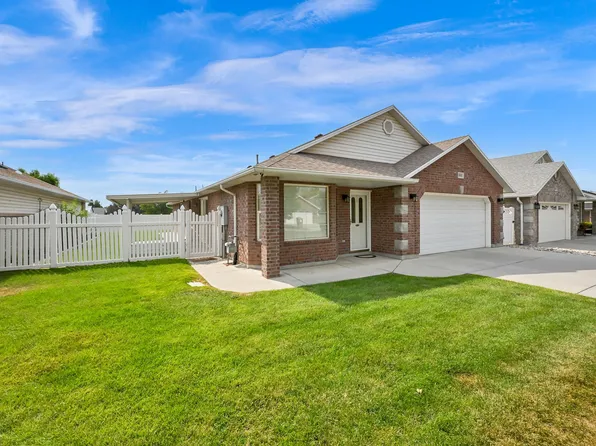 1661 N 865 W, Clinton, UT 84015