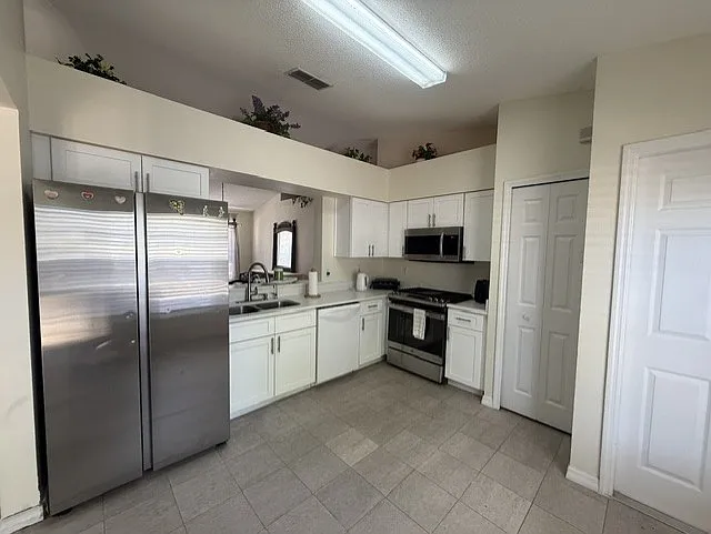 15405 Margaux Dr — Photo 6